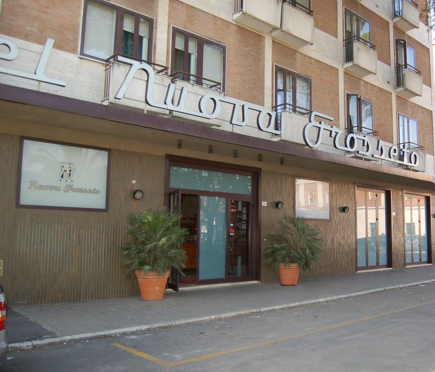 Hotel Nuova グロッセート エクステリア 写真