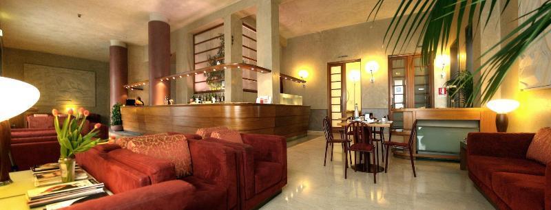 Hotel Nuova グロッセート エクステリア 写真