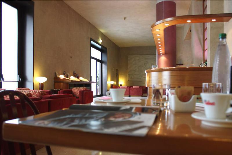 Hotel Nuova グロッセート エクステリア 写真