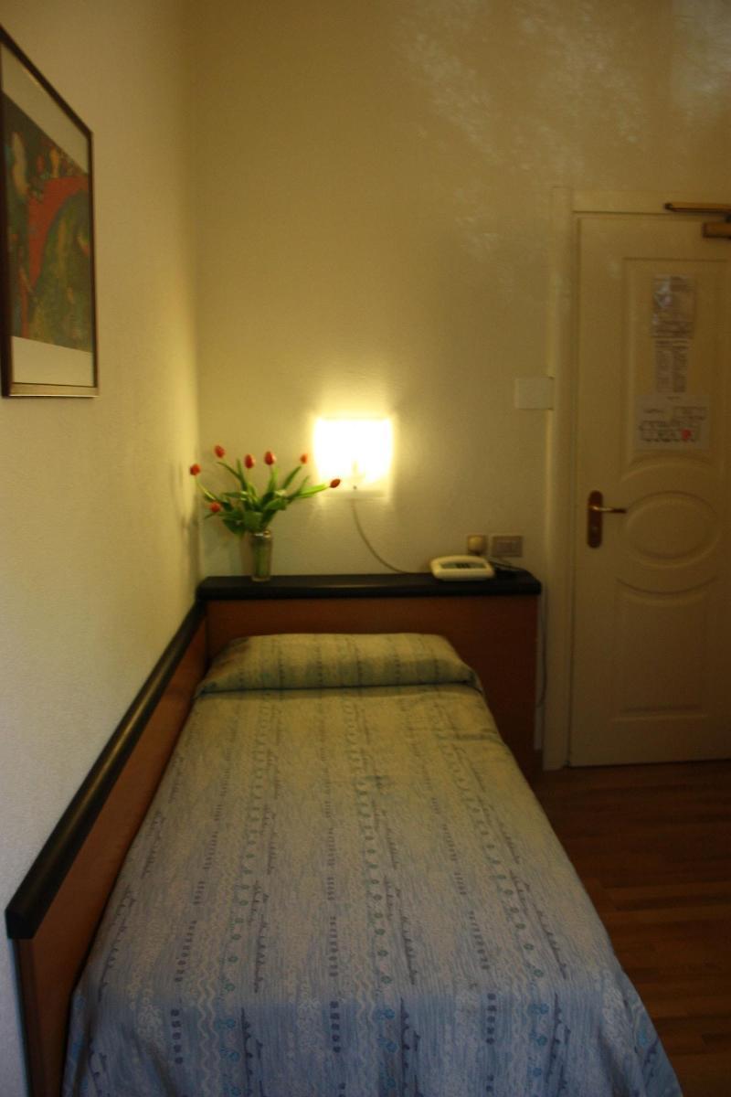 Hotel Nuova グロッセート エクステリア 写真
