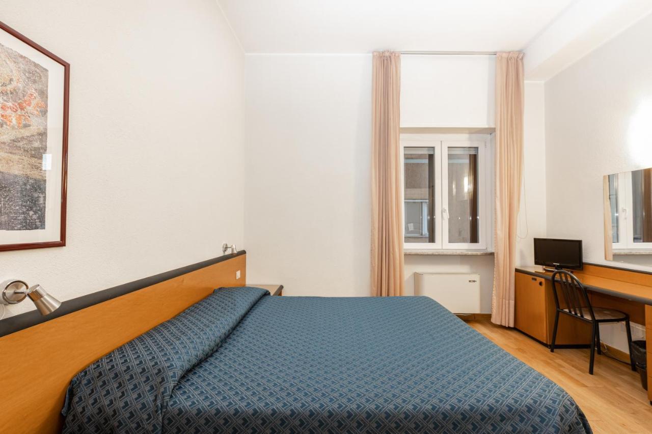 Hotel Nuova グロッセート エクステリア 写真