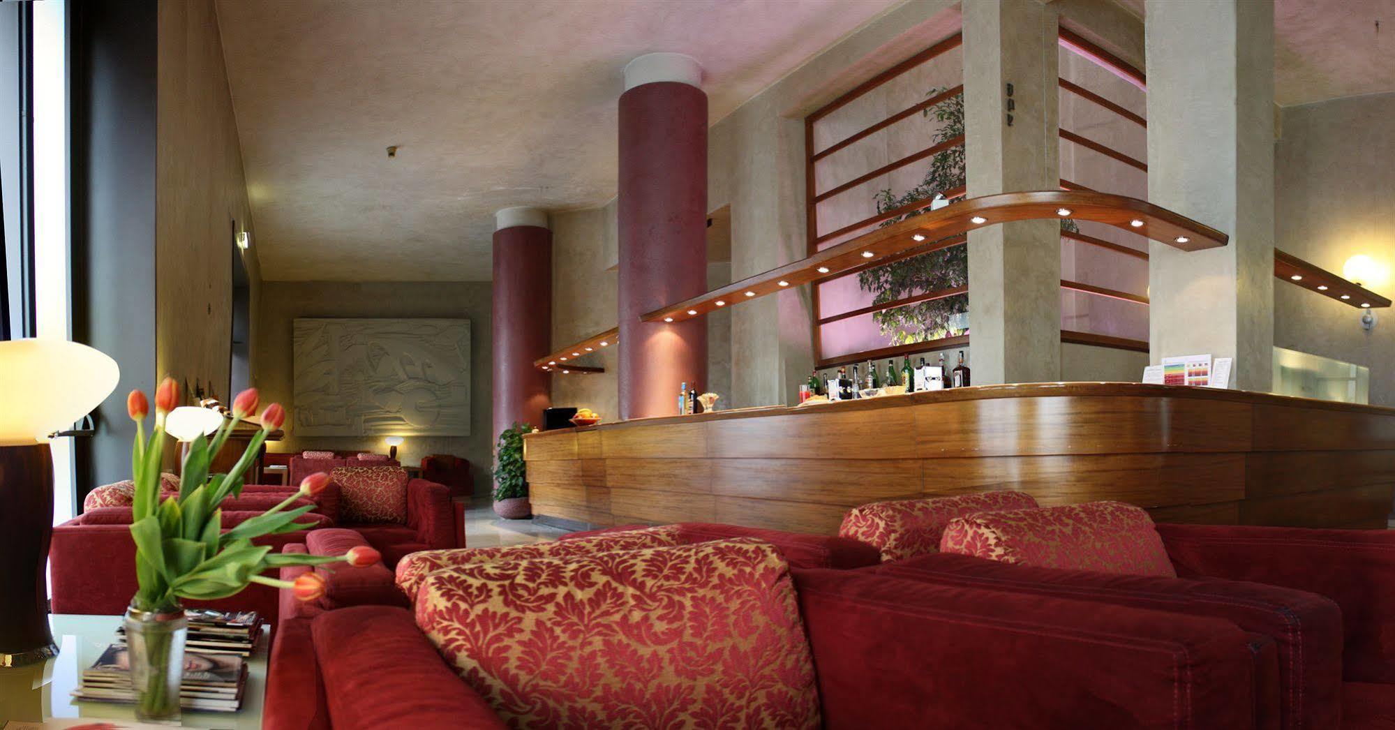Hotel Nuova グロッセート エクステリア 写真